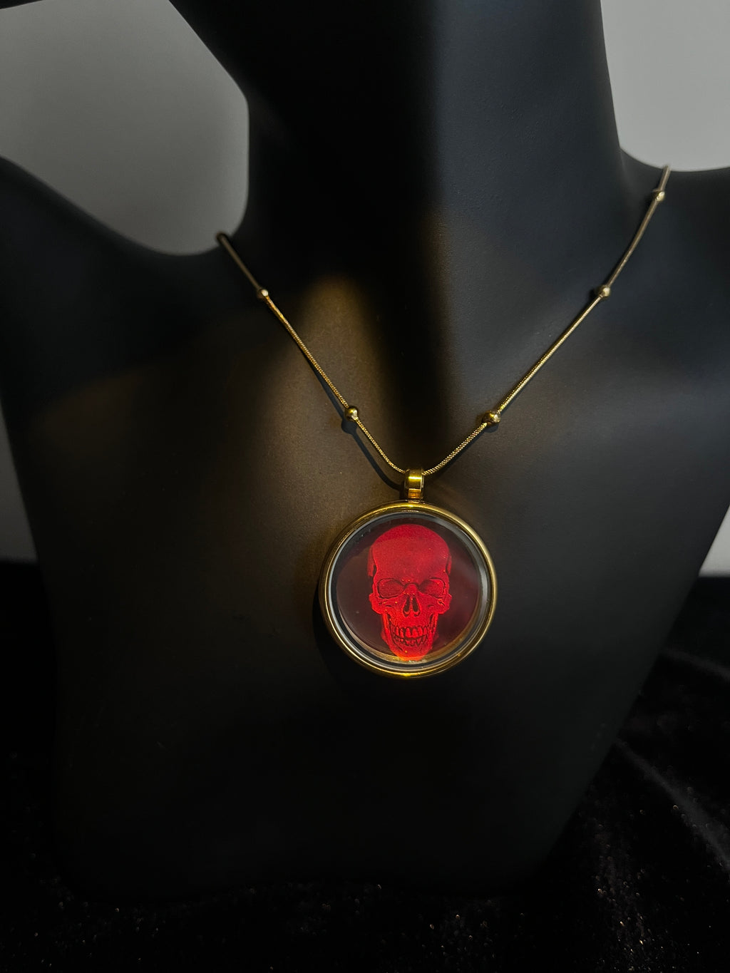 3D Holographic Skull Necklace, Red Iridescent Pendant, Halloween Gothic Jewelry
