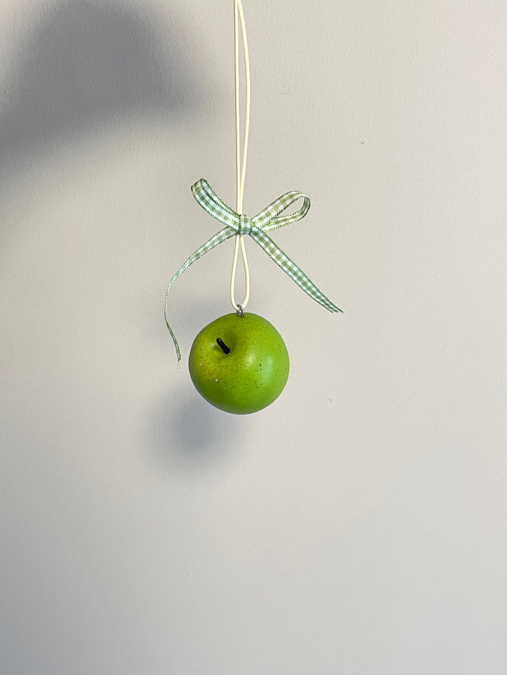 Realistic Apple Car Accessory, Fruit Hanging Ornament, Rearview Decor, Auto Gift