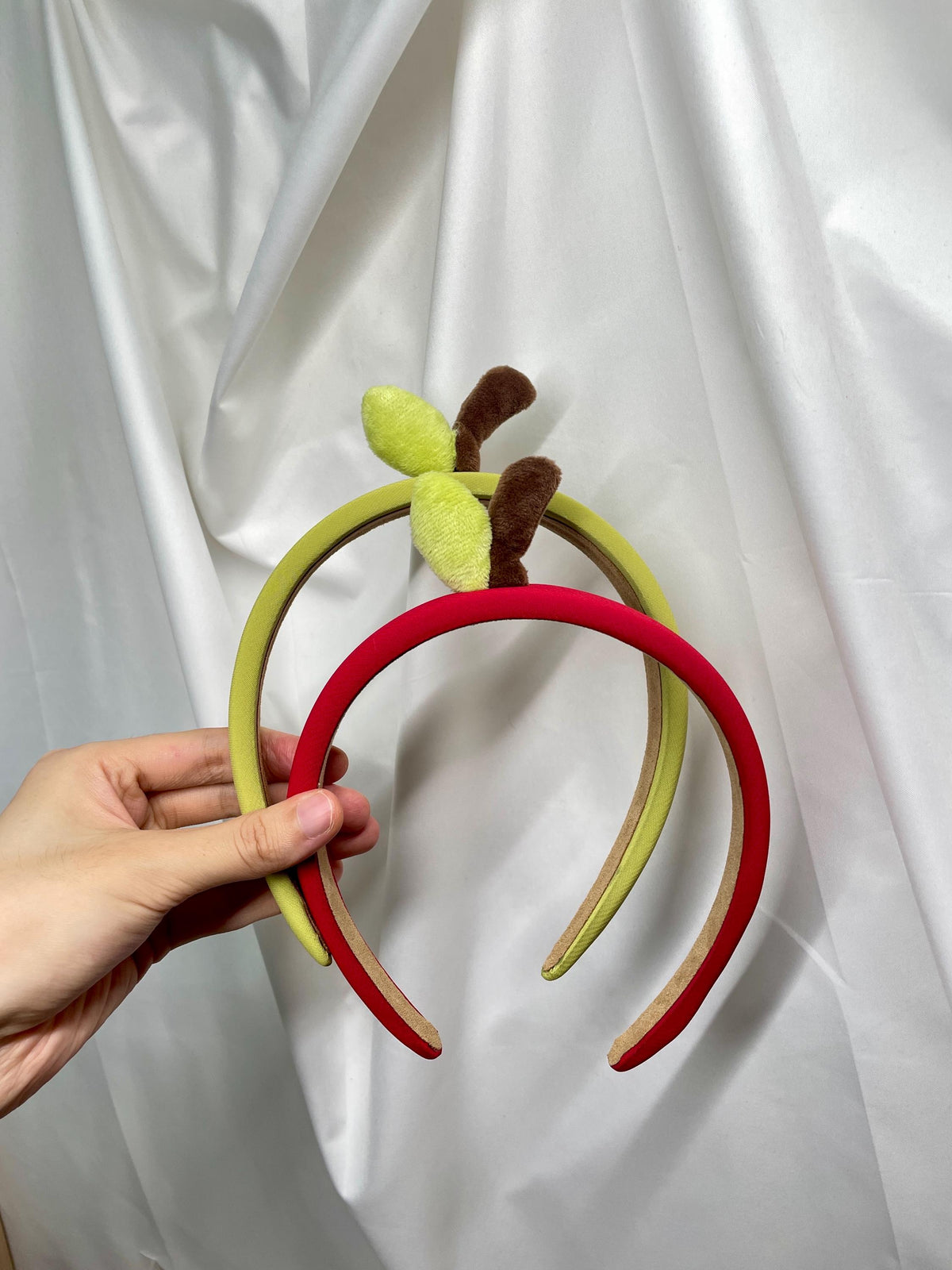 2Pcs Apple Hair Clips, y2k Fruit Snap Clip, Cottagecore Fairycore Accessory